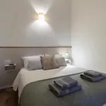 Апартаменты Prime Location, Bright & Cozy