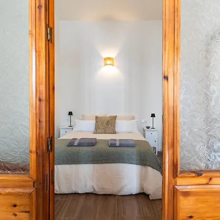 Prime Location, Bright & Cozy Appartement