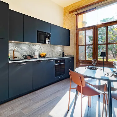Prime Location, Bright & Cozy Appartement *