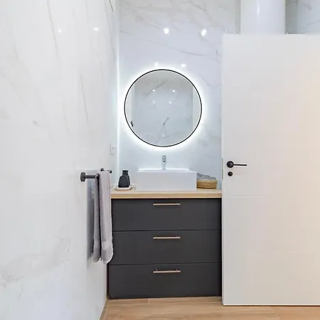 Prime Location, Bright&cozy