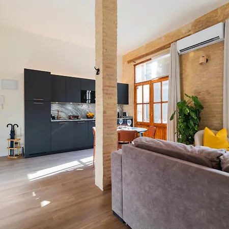 Prime Location, Bright&cozy *