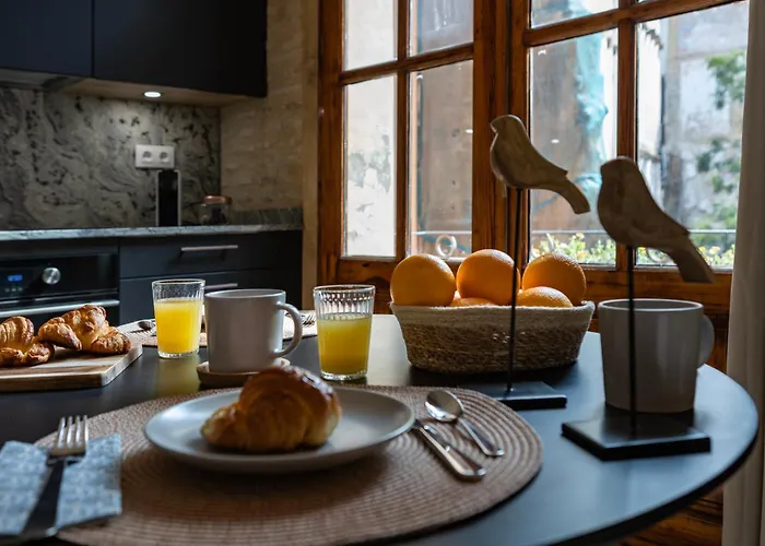 Prime Location, Bright & Cozy Appartement *