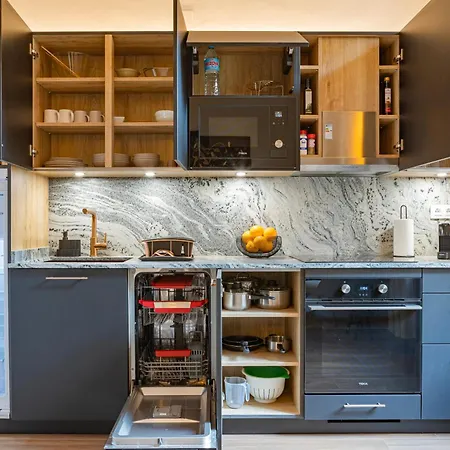 Prime Location, Bright & Cozy Daire Valensiya