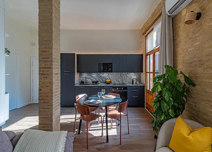 Prime Location, Bright & Cozy Valensiya